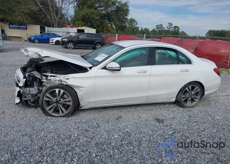 2017 Mercedes-Benz C 300 from USA, damaged, VIN 55SWF4JB6HU231917
